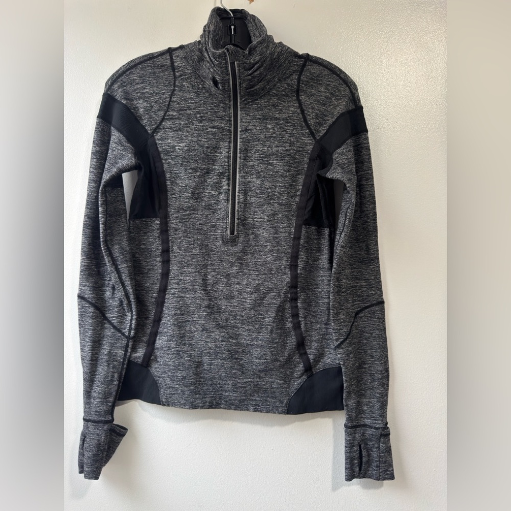 Lululemon Run Pace Setter Pullover Gray Warm Heart Hand Warmers Long Sleeve Sz 8